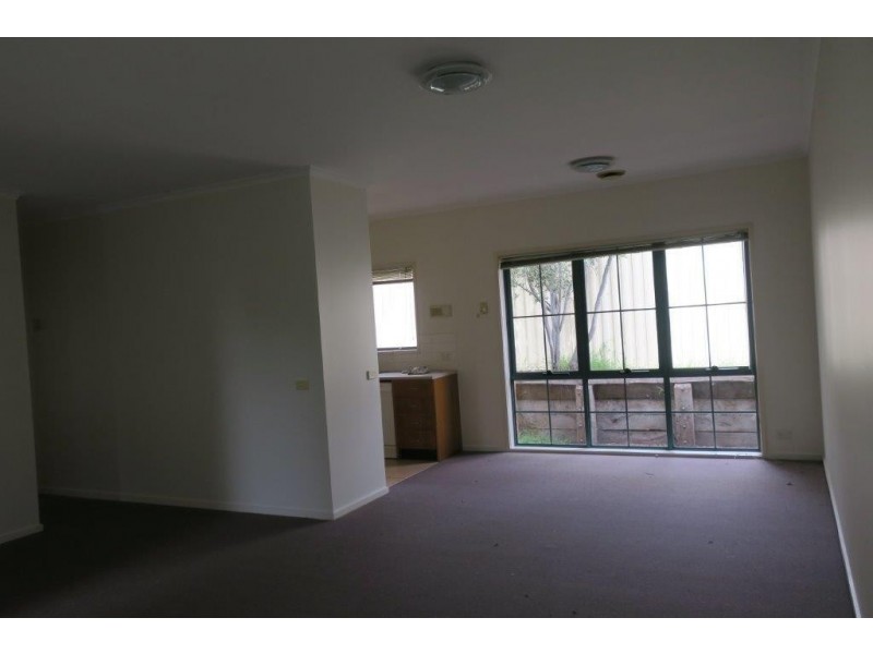 2/7 Vaughan Crescent, Kew VIC 3101