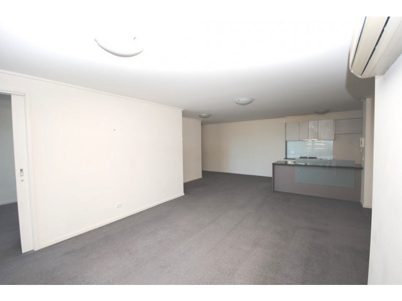 REF 122727/100 Kavanagh Street, Southbank VIC 3006