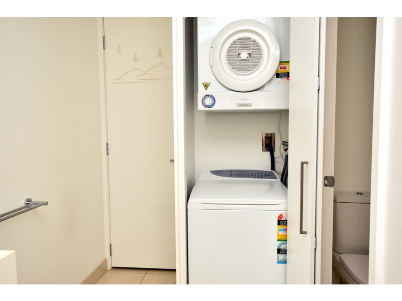 1307/9 Power Street, Southbank VIC 3006