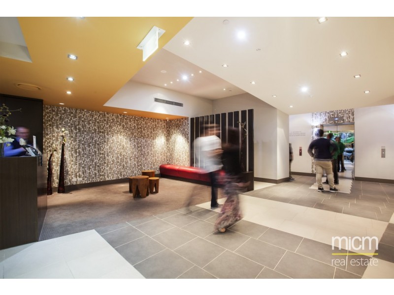 REF 122806/63 Whiteman Street, Southbank VIC 3006
