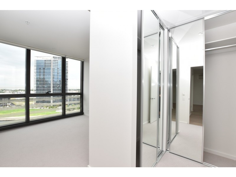 1104S/883 Collins Street, Docklands VIC 3008