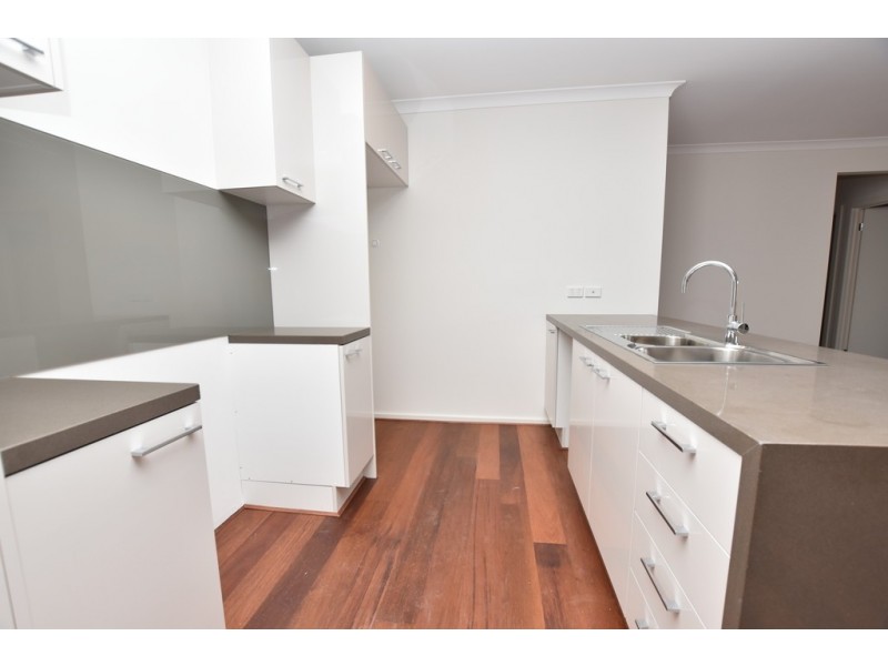 4 Polblue Street, Cranbourne North VIC 3977