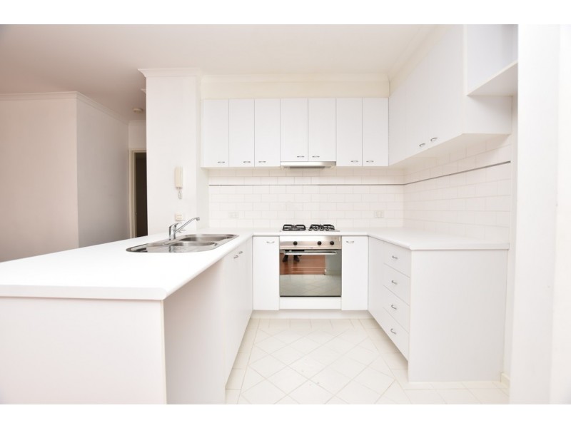 REF 010237/39 Dorcas Street, South Melbourne VIC 3205