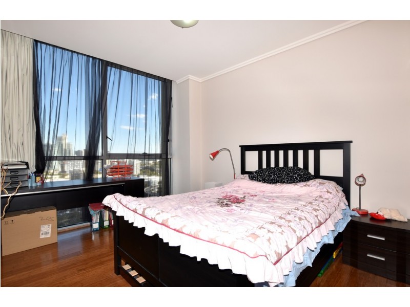 REF 010205/88 Kavanagh Street, Southbank VIC 3006