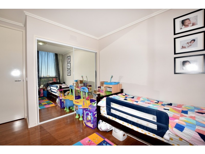 REF 010205/88 Kavanagh Street, Southbank VIC 3006