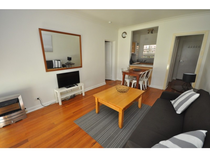4/75 Queens Road, Melbourne VIC 3004