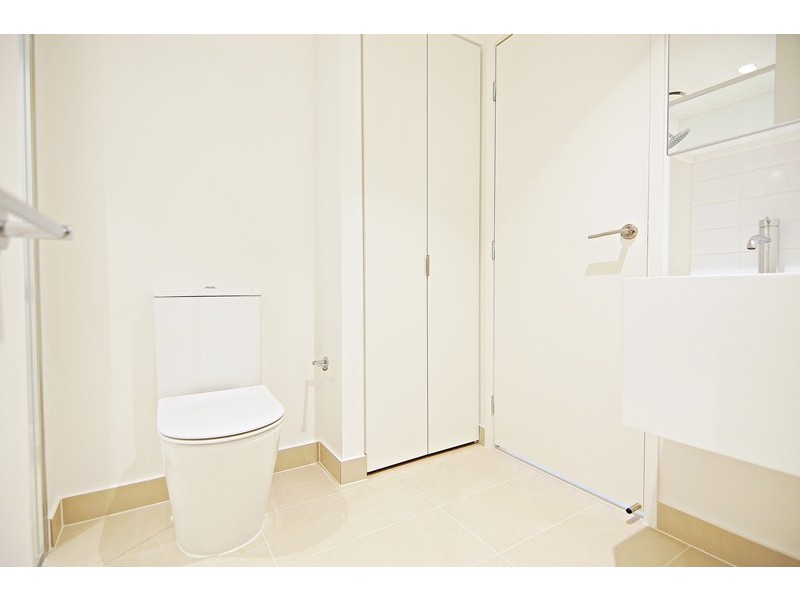 2205/45 Clarke Street, Southbank VIC 3006