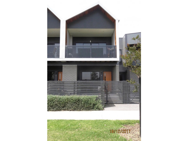 40 Flagship Way, Point Cook VIC 3030