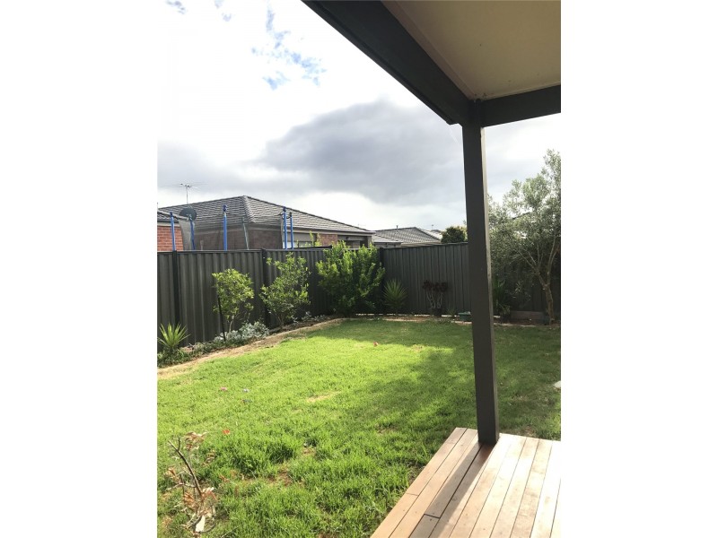 9 Victorking Drive, Point Cook VIC 3030