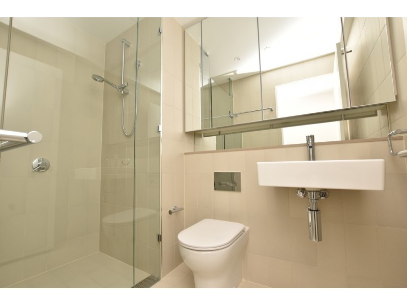 210N/889 Collins Street, Docklands VIC 3008