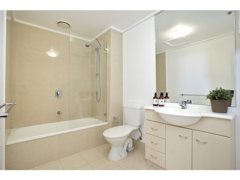 REF 010407/668 Bourke Street, Melbourne VIC 3000