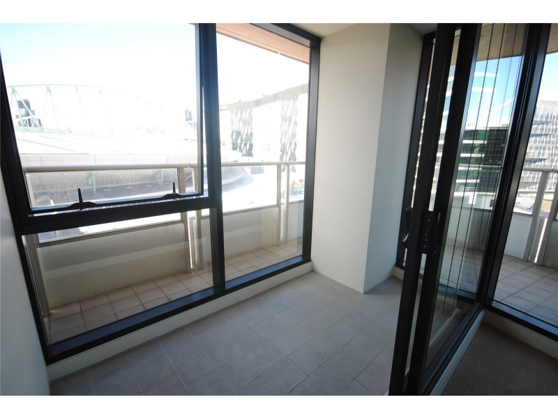 4101/100 Harbour Esplanade, Docklands VIC 3008