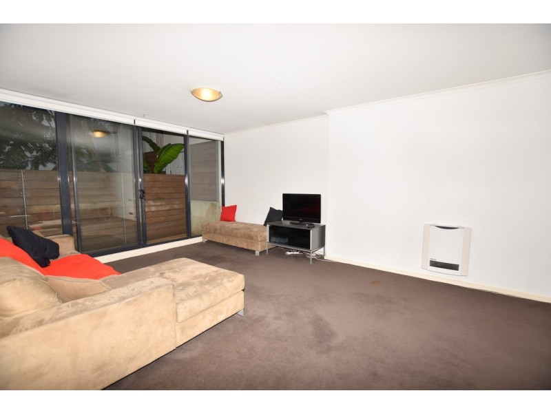 REF 01056/69 Dorcas Street, South Melbourne VIC 3205
