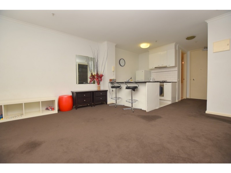 REF 01056/69 Dorcas Street, South Melbourne VIC 3205