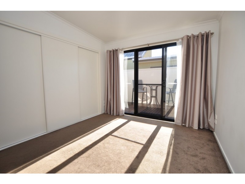 17/18 Ireland Street, West Melbourne VIC 3003