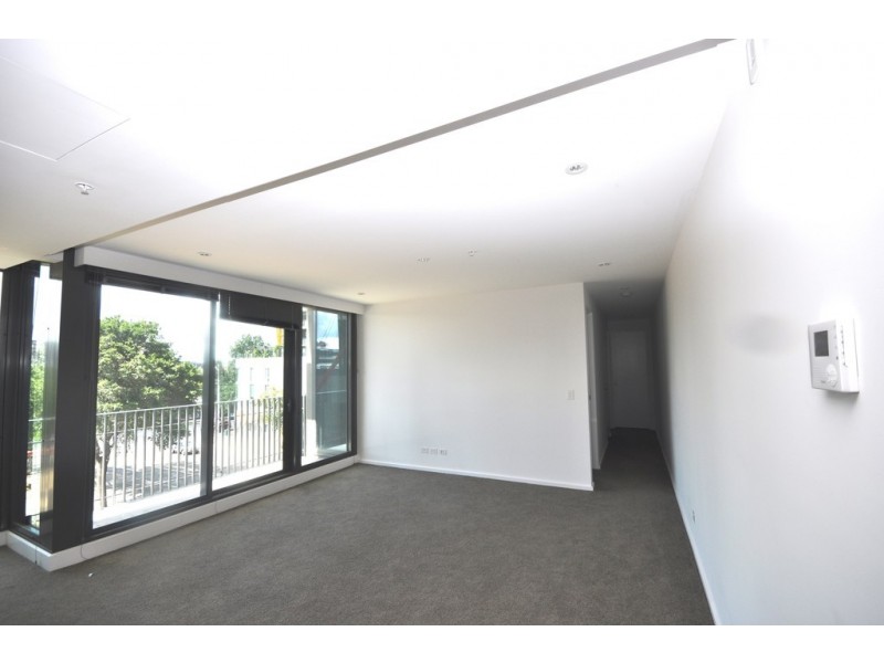 REF 010505/98 Fawkner Street, Southbank VIC 3006
