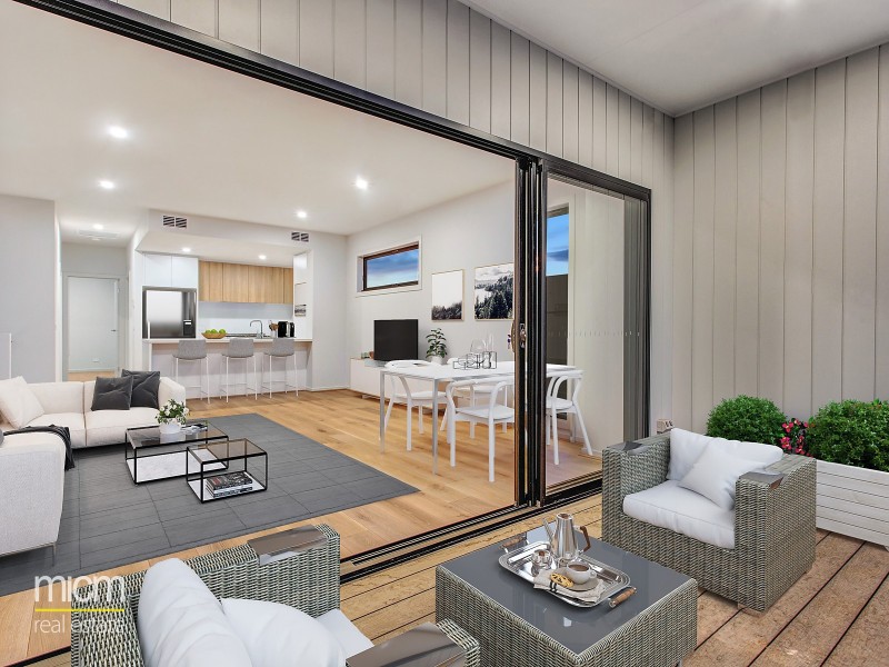 24 Broadside Walk, Point Cook VIC 3030