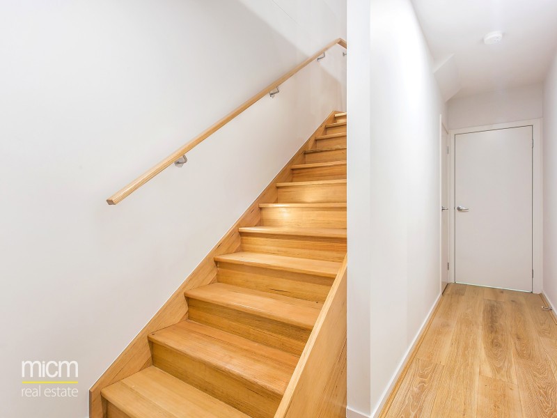 24 Broadside Walk, Point Cook VIC 3030