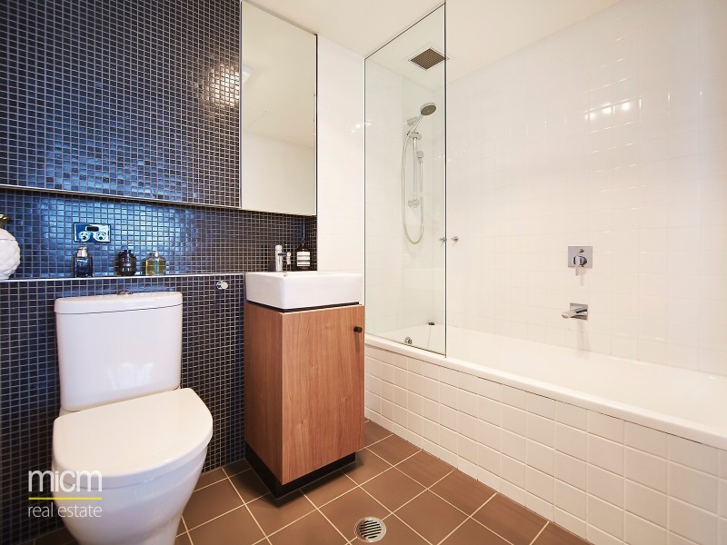 2403/152 Sturt Street, Southbank VIC 3006