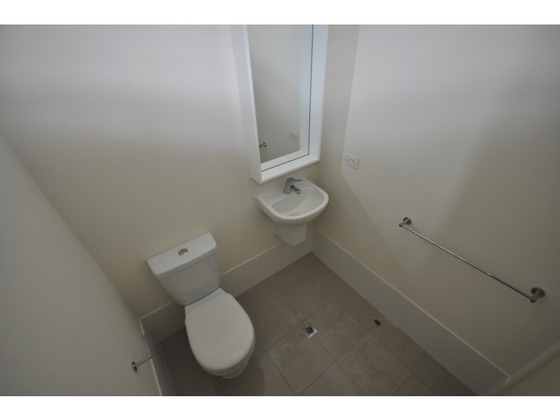 REF 010808/180 City Road, Southbank VIC 3006