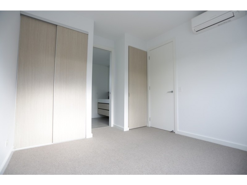 2B Staughton Road, Camberwell VIC 3124