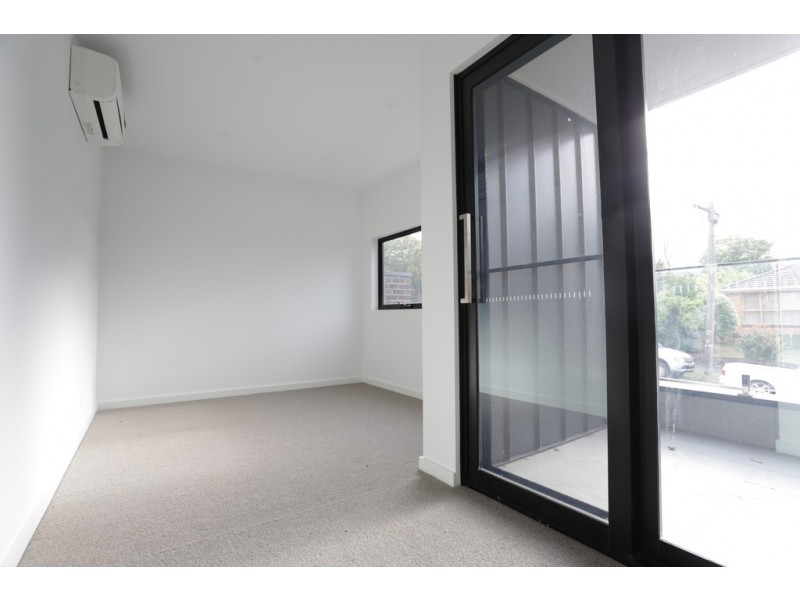 2B Staughton Road, Camberwell VIC 3124