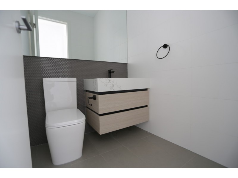 2B Staughton Road, Camberwell VIC 3124