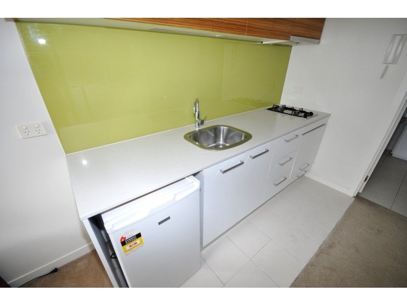 2510B/100 Harbour Esplanade, Docklands VIC 3008