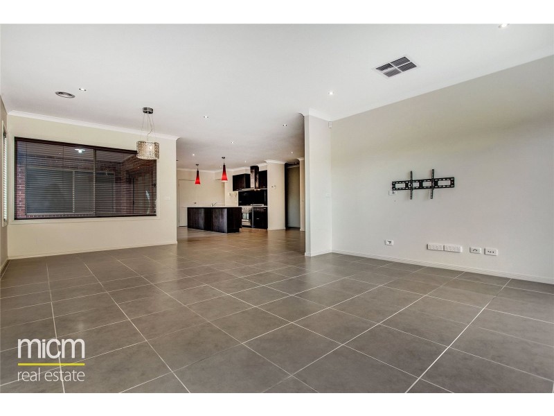 274 Boardwalk Boulevard, Point Cook VIC 3030