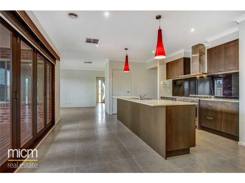 274 Boardwalk Boulevard, Point Cook VIC 3030