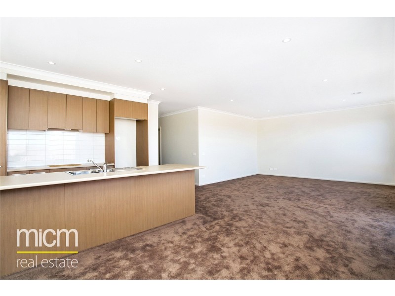 3 Lismore Road, Point Cook VIC 3030