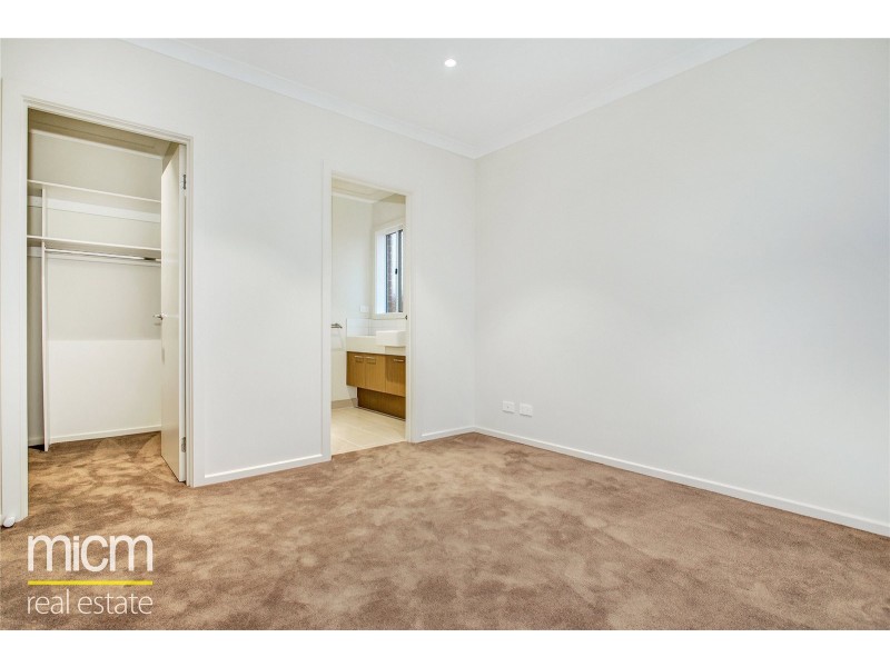 9 Walgett Street, Point Cook VIC 3030