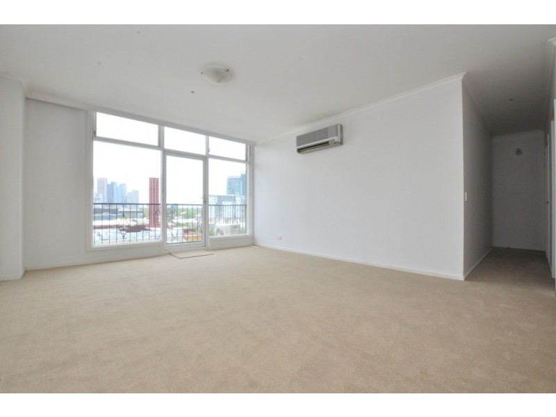 REF 011035/161 Sturt Street, Southbank VIC 3006