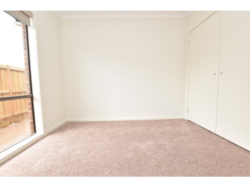 4 Polblue Street, Cranbourne North VIC 3977