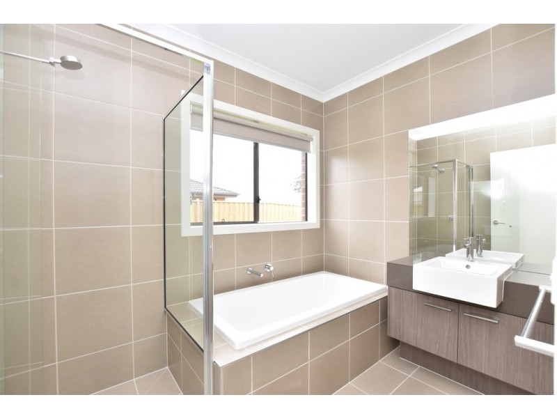 4 Polblue Street, Cranbourne North VIC 3977