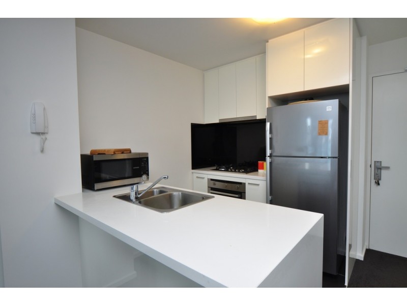 REF 011010/241 City Road, Southbank VIC 3006