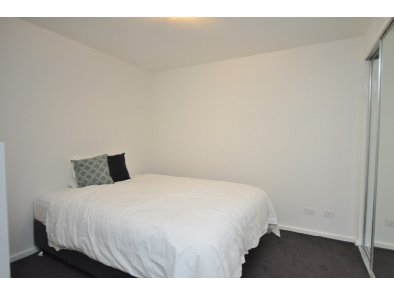REF 011010/241 City Road, Southbank VIC 3006