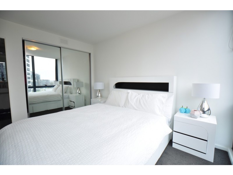 REF 011010/241 City Road, Southbank VIC 3006