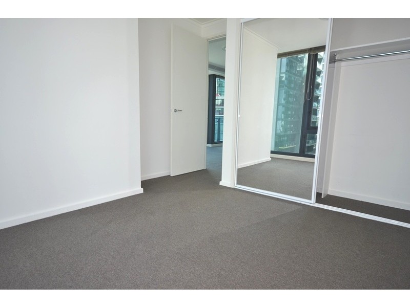 REF 01115/180 City Road, Southbank VIC 3006