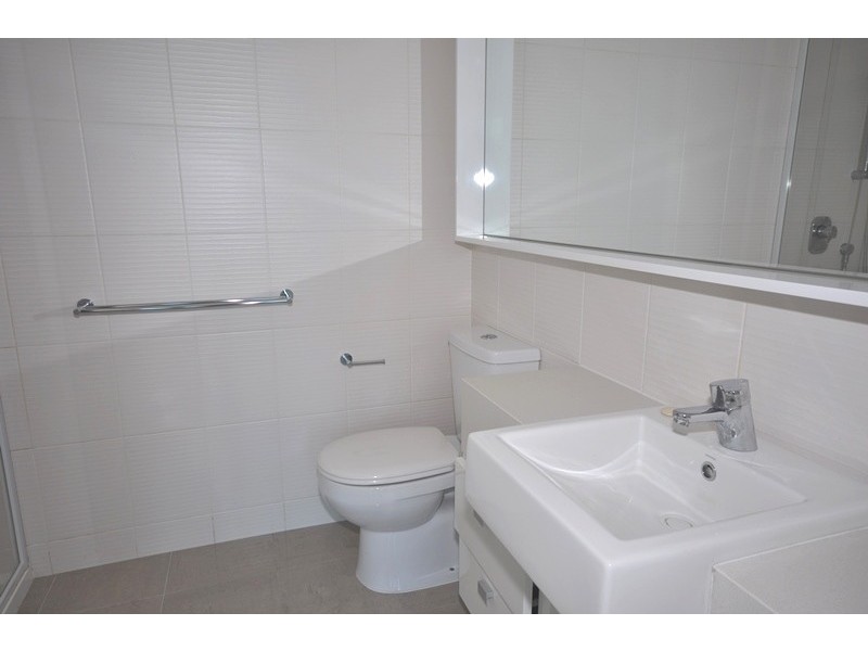 REF 01115/180 City Road, Southbank VIC 3006