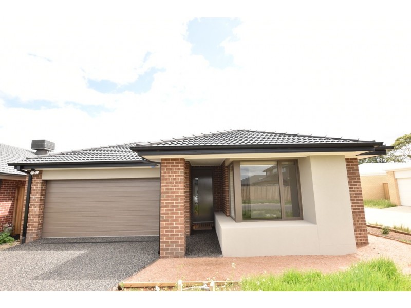 4 Polblue Street, Cranbourne North VIC 3977