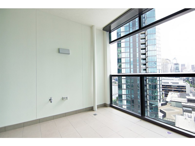 1606/9 Waterside Place, Docklands VIC 3008