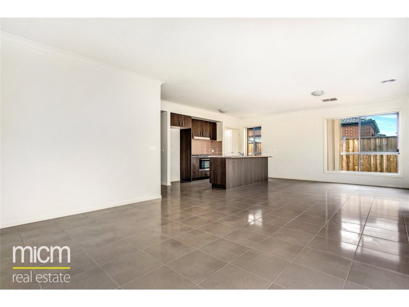35 Selleck Drive, Point Cook VIC 3030