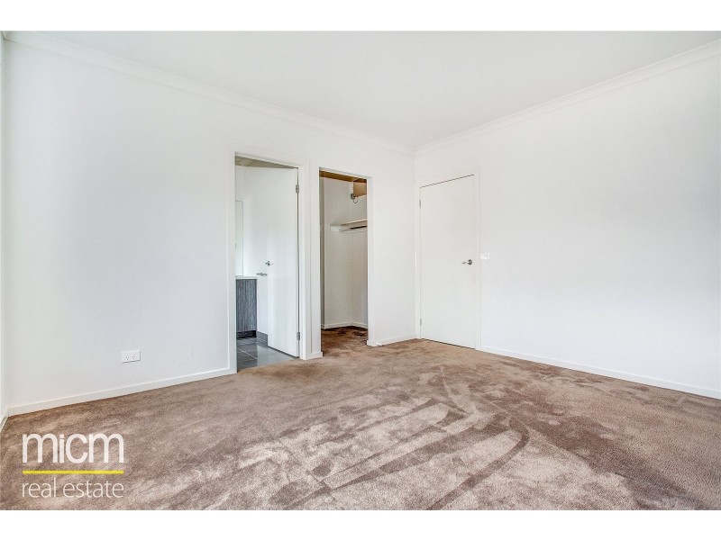 35 Selleck Drive, Point Cook VIC 3030