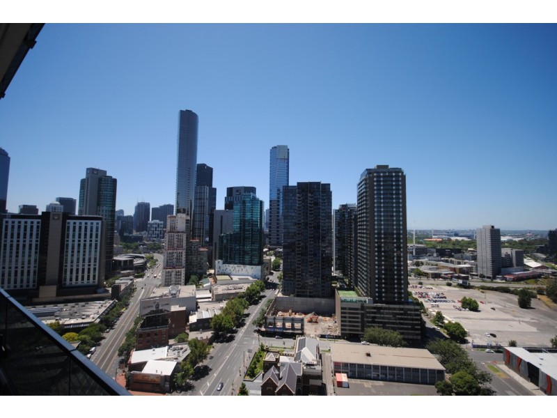 REF 011702/241 City Road, Southbank VIC 3006