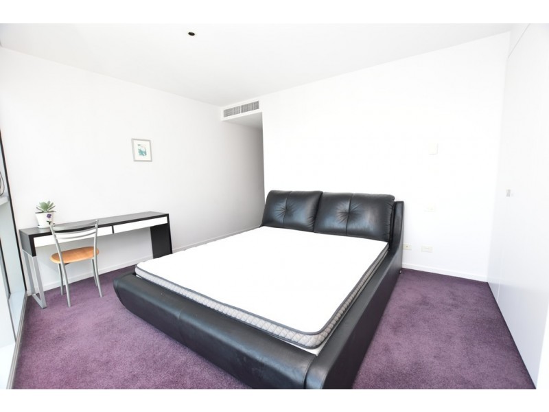 125/55 Victoria Harbour Promenade, Docklands VIC 3008