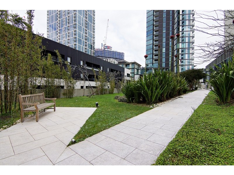 125/55 Victoria Harbour Promenade, Docklands VIC 3008