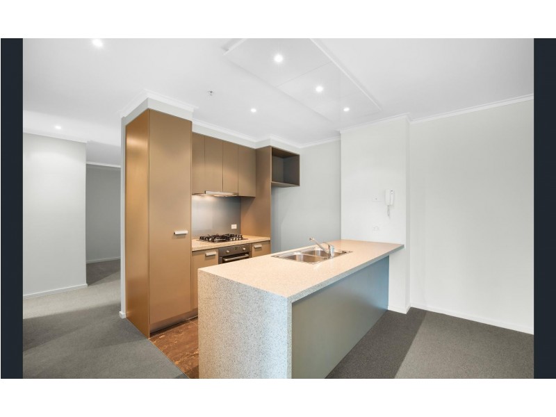 REF 01181/180 City Road, Southbank VIC 3006