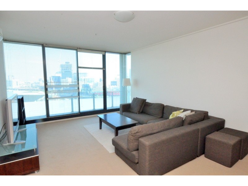 165/83 Whiteman Street, Southbank VIC 3006