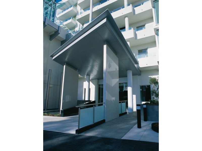 165/83 Whiteman Street, Southbank VIC 3006